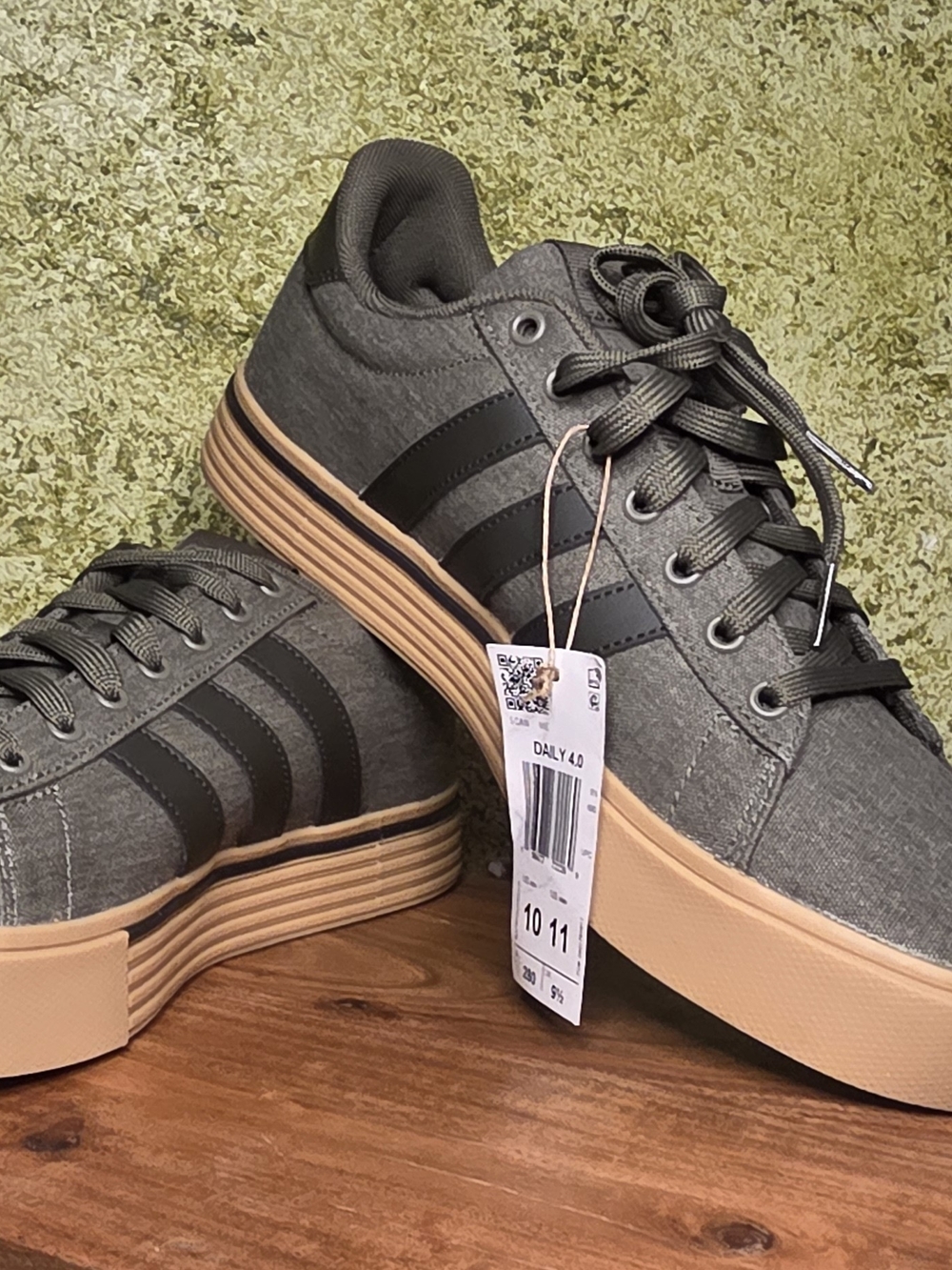 NWOB adidas Daily 4.0 "Olive Strata/ Shadow Olive/ Gum" Sz US Mens